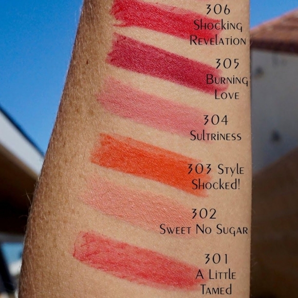 Mac Cosmetics Powder Kiss Lipstick | Style Shocked | Brand New in Box - Picture 12 of 15